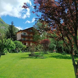 Hotel Estanys Blaus, Tavascan