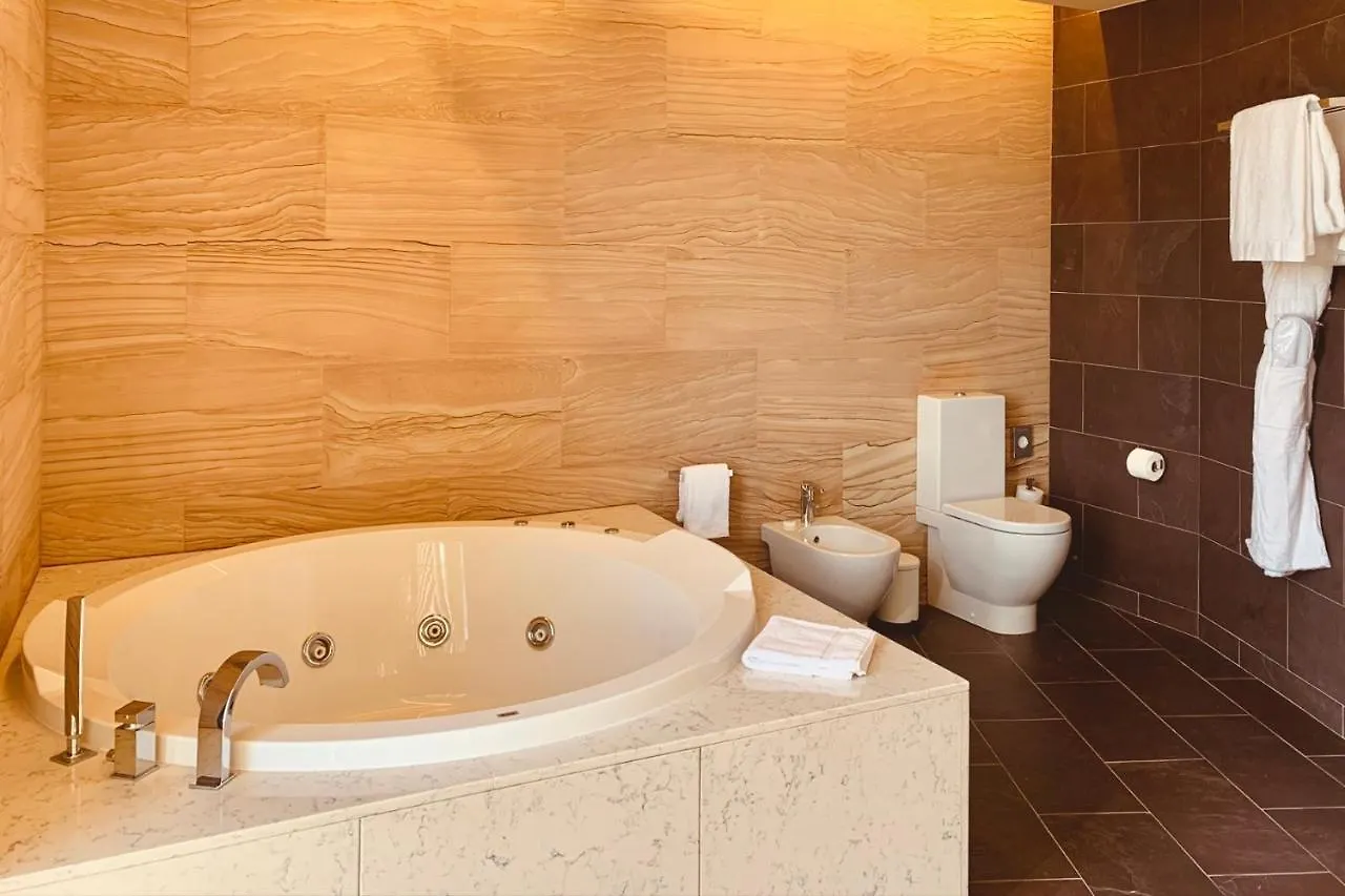 Albons Hotel - Country Boutique Hotel 4*,